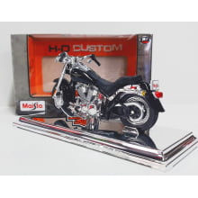 Kit 1 Quadro decorativo + 1 Miniatura 1/18 H-D 2004 FLSTFI Fat Boy Preto com caixa Harley-Davidson