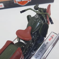 Kit 1 Quadro decorativo + 1 Miniatura 1/18 H-D 1942 WLA Flat Head Verde com caixa Harley-Davidson