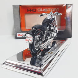 Kit 1 Quadro decorativo + 1 Miniatura 1/18 H-D 2009 FXSDFSE CVO Fat Bob Preto com caixa Harley-Davidson