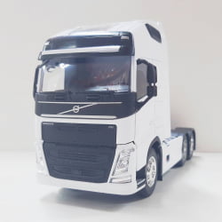 Mini 1/32 Cavalo Volvo FH Escala 1/32 - Miniatura Escala 1/32