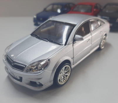 Miniatura de Ferro Opel Vectra Opc Prata 14cm Escala Modelo