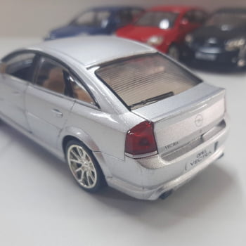 Miniatura de Ferro Opel Vectra Opc Prata 14cm Escala Modelo