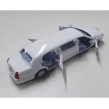 Miniaturas de Ferro 1999 Lincoln Town Limosine Car Stretch Limo Branco Escala 1/52