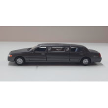 Miniaturas de Ferro 1999 Lincoln Town Limosine Car Stretch Limo Cinza escuro Escala 1/52