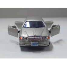 Miniaturas de Ferro 1999 Lincoln Town Limosine Car Stretch Limo Dourado Escala 1/52