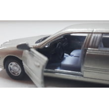 Miniaturas de Ferro 1999 Lincoln Town Limosine Car Stretch Limo Dourado Escala 1/52