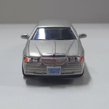 Miniaturas de Ferro 1999 Lincoln Town Limosine Car Stretch Limo Dourado Escala 1/52