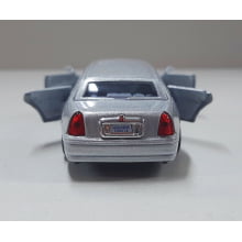 Miniaturas de Ferro 1999 Lincoln Town Limosine Car Stretch Limo Prata Escala 1/52