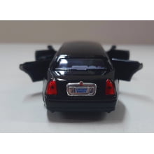 Miniaturas de Ferro 1999 Lincoln Town Limosine Car Stretch Limo Preto Escala 1/52