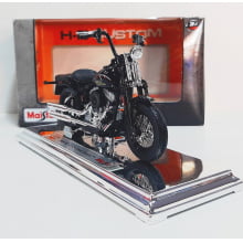 Kit 1 Quadro decorativo + 1 Miniatura 1/18 H-D 2008 FLSTSB Cross Bones Preto com caixa Harley-Davidson