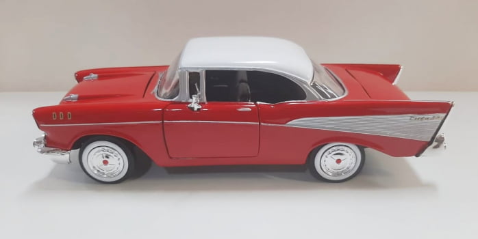 Miniatura 1957 Chevy Bel Air Escala 1/24