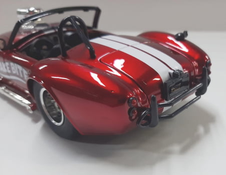 Miniatura 1965 Shelby Mordida de Cobra 427 S/C /Snake Bite Escala 1/24