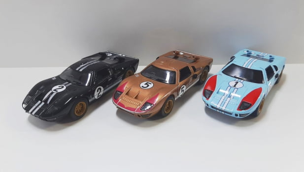 Mini 1/32 1966 Ford GT40 MKII Corrida - Miniatura Escala 1/32