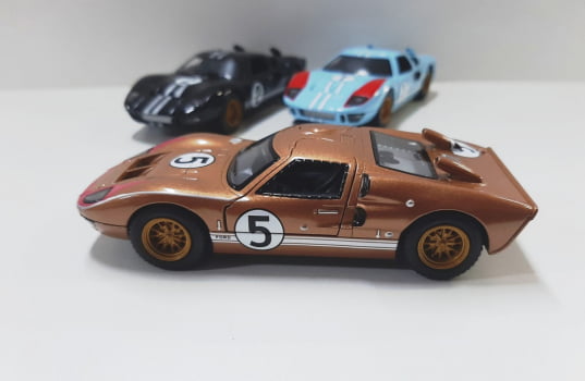 Mini 1/32 1966 Ford GT40 MKII Corrida - Miniatura Escala 1/32