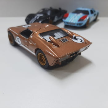 Mini 1/32 1966 Ford GT40 MKII Corrida - Miniatura Escala 1/32