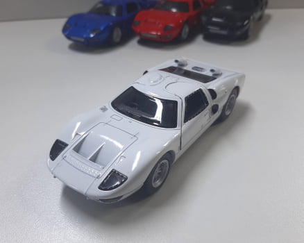 Mini 1/32 1966 Ford GT40 MKII - Miniatura Escala 1/32