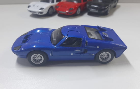 Mini 1/32 1966 Ford GT40 MKII - Miniatura Escala 1/32