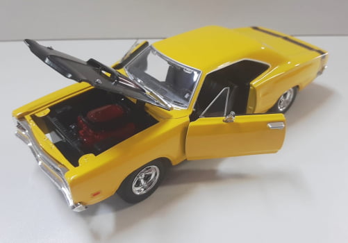 Mini 1/24 1969 Dodge Coronet Super Bee - Miniatura Escala 1/24