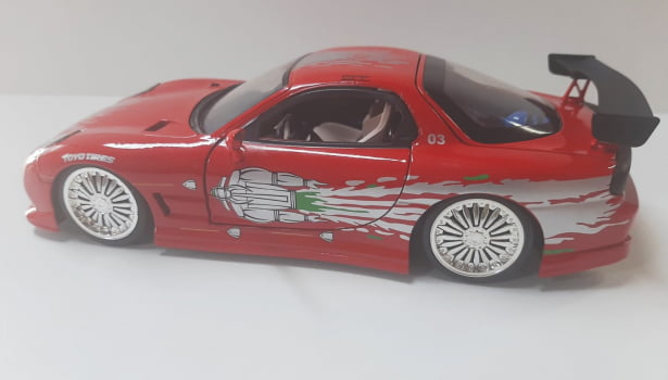 Miniatura 1993 Mazda Dom /Toretto RX-7 Velozes e Furiosos Escala 1/24