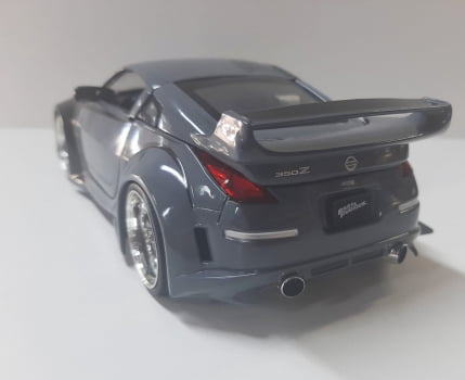 Miniatura 2003 Nissan 350Z Tunado Fairlady Z33 Velozes e Furiosos Jhonny Trank DK Escala 1/24