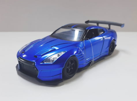 Miniatura 2009 Nissan Brian GT-R (R35) Velozes e Furiosos Escala 1/32