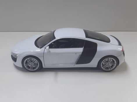 Mini 1/24 Audi R8 - Miniatura Escala 1/24