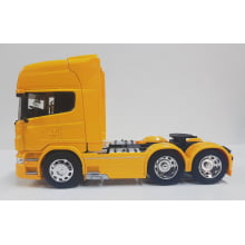 Miniatura Cavalo de Ferro Scannia Trucado V8 730 Amarelo Escala 1/32