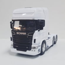 Miniatura Cavalo de Ferro Scannia Trucado V8 730 Branco Escala 1/32