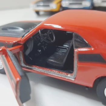 Mini 1970 Chalenger Dodge - Miniatura