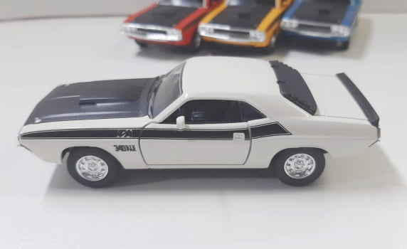 Mini 1970 Chalenger Dodge - Miniatura