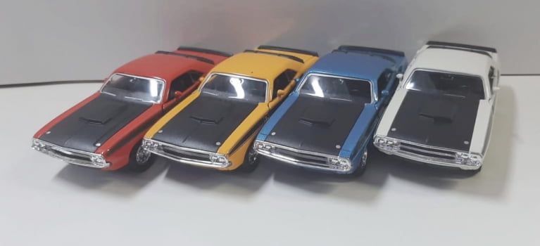 Mini 1970 Chalenger Dodge - Miniatura