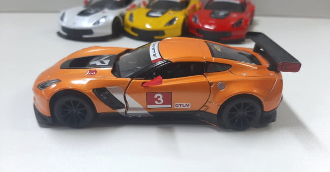 Mini 1/36 2016 Chevrolet Corvette 2016 C7.R - Miniatura Escala 1/36