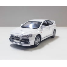 Miniatura de Ferro 2008 Mitsubishi Lancer Evo X Branco Escala 1/36