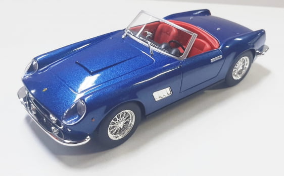 Miniatura de Ferro 250 California Ferrari BburagoEscala 1/24