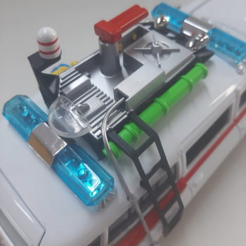 Miniatura de ferro Caça-Fantasmas ECTO-1 Cadillac Esc 1/24 _Ambulance Ghost Busters 