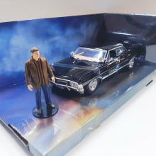 Miniatura de Ferro Chevrolet 1967 Impala SS Sport Sedan do Dean Supernatural Escala 1/24