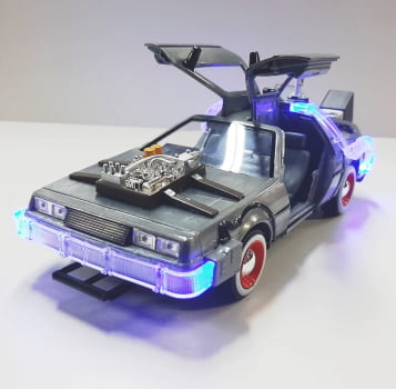 Mini 1/24 de Ferro "De Volta para O Futuro" Delorean - Miniatura Escala 1/24