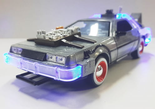 Mini 1/24 de Ferro "De Volta para O Futuro" Delorean - Miniatura Escala 1/24