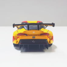 Miniatura de Ferro Toyota Supra GR Amarelo Escala 1/36