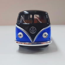 Miniatura de Ferro Volks 1962 Kombi Clássica Corujinha Azul com preto Escala 1/32