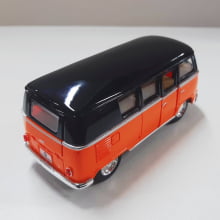 Miniatura de Ferro Volks 1962 Kombi Clássica Corujinha Laranja com preto Escala 1/32