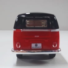 Miniatura de Ferro Volks 1962 Kombi Clássica Corujinha Vermelho com preto Escala 1/32