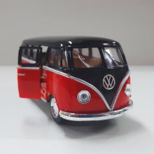 Miniatura de Ferro Volks 1962 Kombi Clássica Corujinha Vermelho com preto Escala 1/32