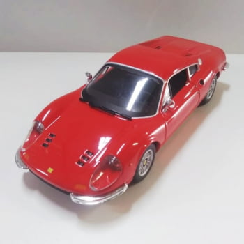 Miniatura Ferrari Dino 246 GT Escala 1/24