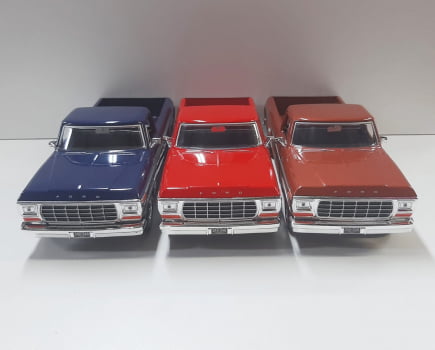 Mini 1/24 Ford F150 Custom Pickup - Miniatura Escala 1/24