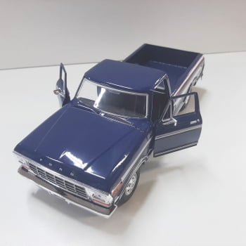 Mini 1/24 Ford F150 Custom Pickup - Miniatura Escala 1/24