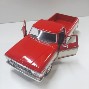 Mini 1/24 Ford F150 Custom Pickup - Miniatura Escala 1/24