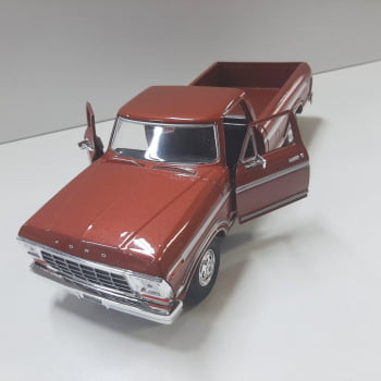 Mini 1/24 Ford F150 Custom Pickup - Miniatura Escala 1/24