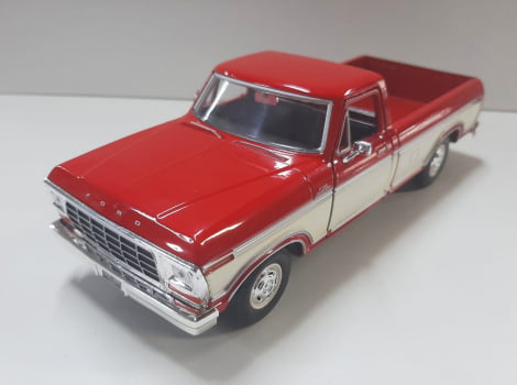 Mini 1/24 Ford F150 Custom Pickup - Miniatura Escala 1/24