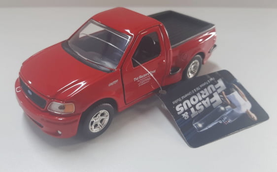 Miniatura 1999 Ford Braian F150 SVT Lightning Velozes e Furiosos Escala 1/32